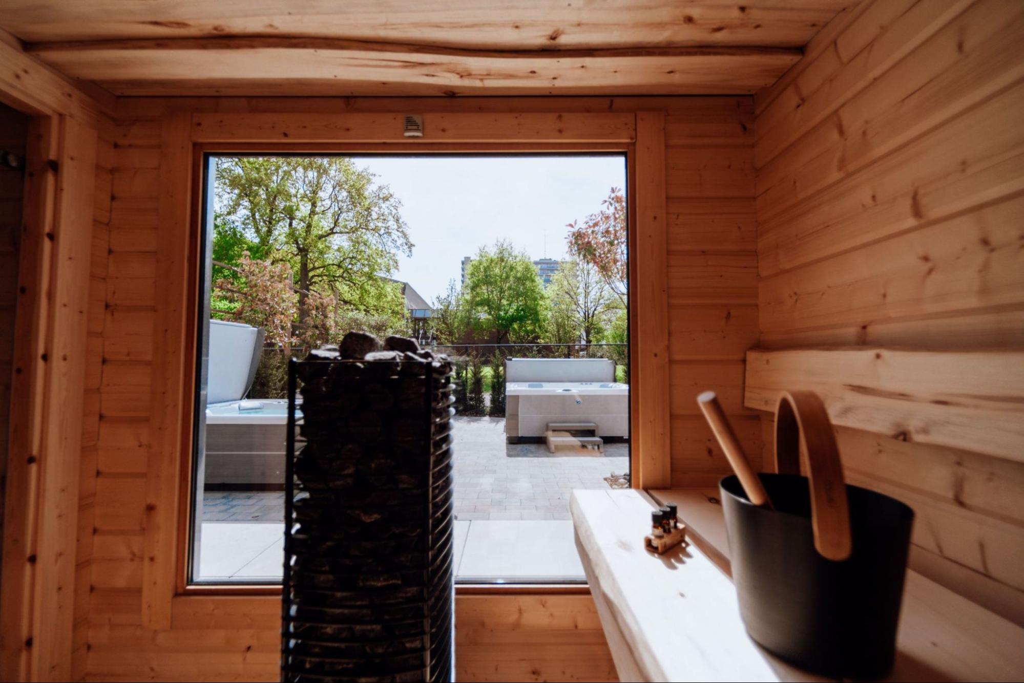 outdoor sauna canada